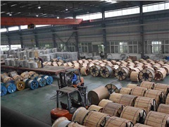 光纖光纜行業(yè)高速上升，處于行業(yè)景氣階段